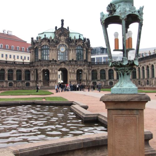 Der Zwinger